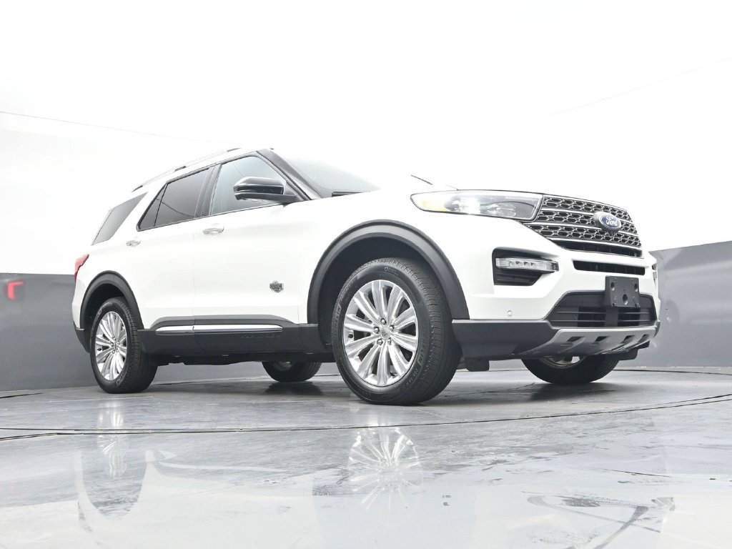 Used 2023 Ford Explorer King Ranch w/ Technology Package AWD/4WD image 30