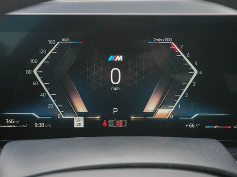 Certified 2025 BMW X6 xDrive40i w/ Climate Comfort Package image 18