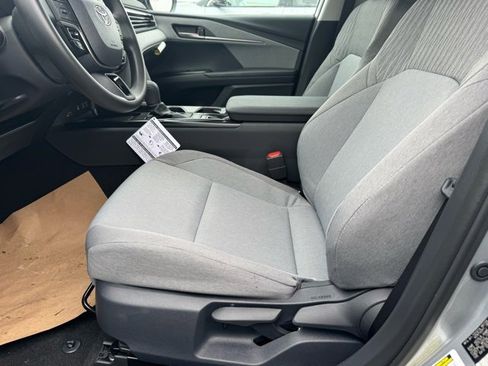 New 2026 Toyota Camry LE image 5