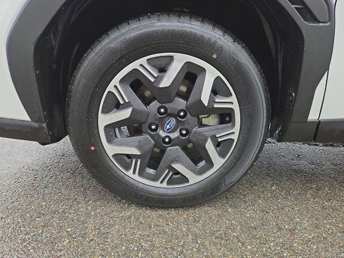 Certified 2025 Subaru Forester Premium image 10