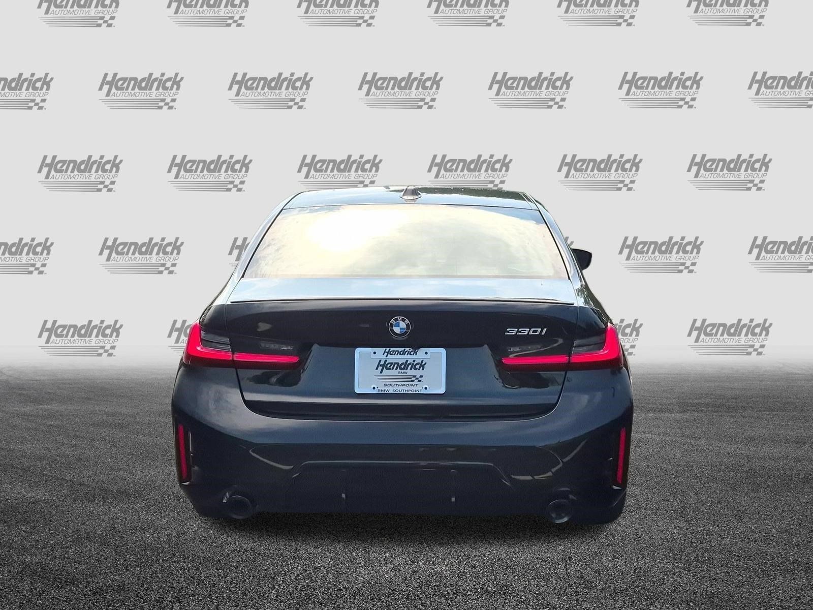 Used 2026 BMW 330i Sedan w/ M Sport Package RWD image 9