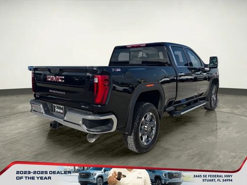 New 2025 GMC Sierra 2500 SLT w/ SLT Premium Package image 6