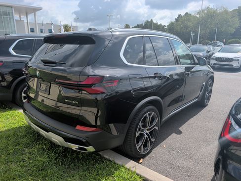 Certified 2026 BMW X5 xDrive40i w/ Premium Package AWD/4WD image 4