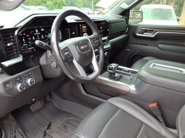 Used 2022 GMC Sierra 1500 SLT w/ SLT Premium Plus Package AWD/4WD image 3