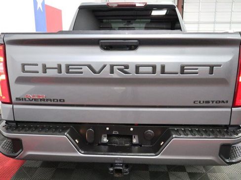 Used 2020 Chevrolet Silverado 1500 Custom w/ Infotainment Package RWD image 24