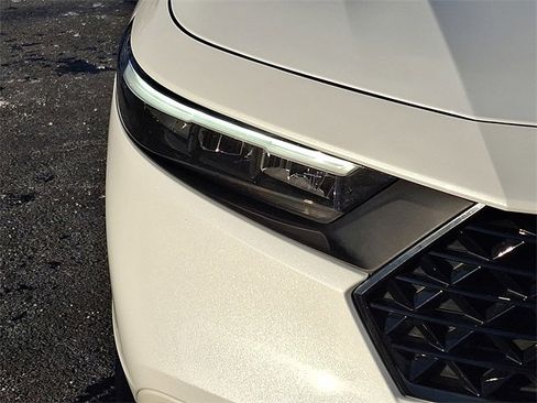 Used 2023 Honda Accord EX image 9