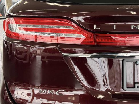 Used 2019 Lincoln MKC Premiere image 17