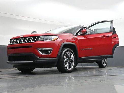 Used 2019 Jeep Compass Limited AWD/4WD image 41