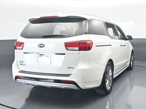 Used 2016 Kia Sedona SX Limited image 5
