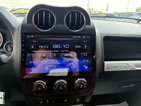 Used 2016 Jeep Compass High Altitude FWD image 20