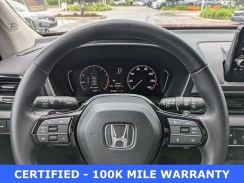 Used 2025 Honda Pilot Touring image 24