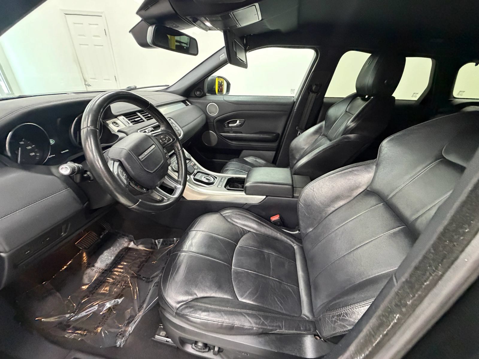 Used 2016 Land Rover Range Rover Evoque SE AWD/4WD image 14