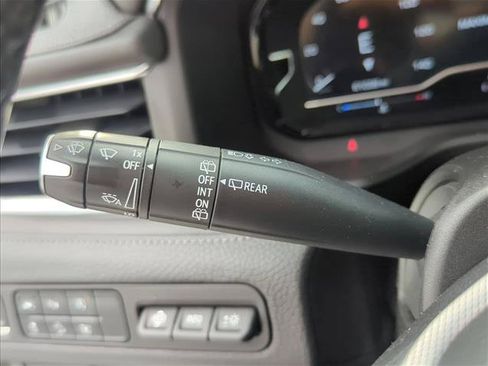 Used 2023 GMC Yukon XL Denali AWD/4WD image 17