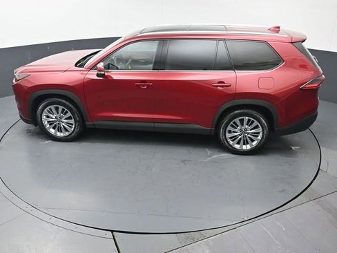 Certified 2025 Toyota Grand Highlander AWD image 52