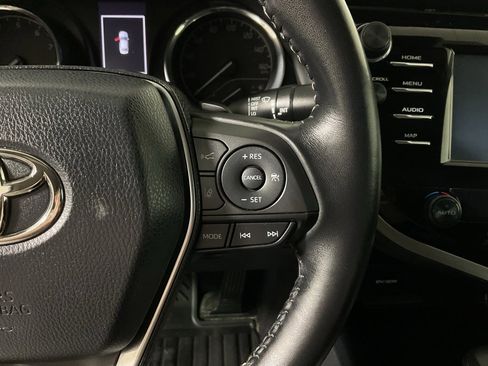 Used 2019 Toyota Camry LE image 25