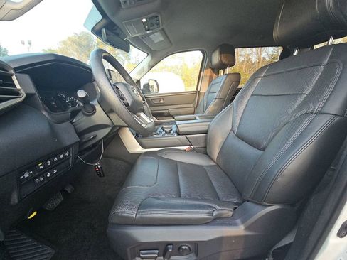 Used 2023 Toyota Tundra Limited image 14