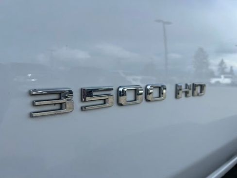 Used 2022 Chevrolet Silverado 3500 LT w/ True North Edition AWD/4WD image 11