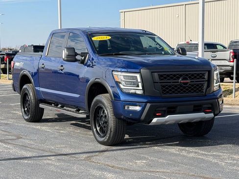 Used 2021 Nissan Titan PRO-4X w/ Pro-4x Utility Package image 2