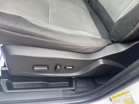 Used 2018 Ford Escape SE w/ Ford Safe & Smart Package image 17