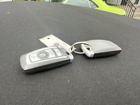 Used 2012 BMW 650i Convertible RWD image 23