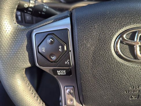 Used 2022 Toyota 4Runner TRD Sport w/ Technology Package image 16