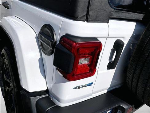 Used 2022 Jeep Wrangler Unlimited Sahara w/ Safety Group image 28