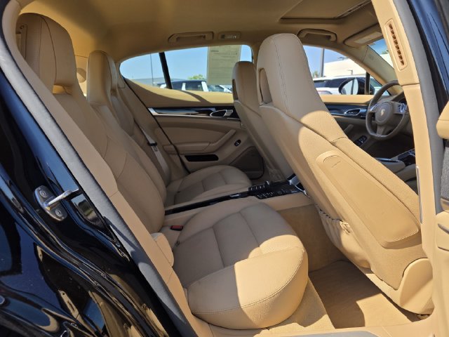 Used 2016 Porsche Panamera 4 AWD/4WD image 35