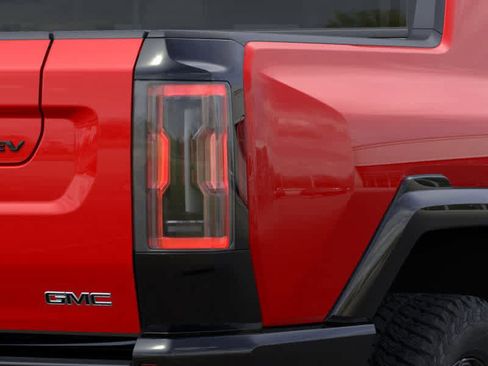 New 2025 GMC Hummer EV 3X w/ LPO, Dark Essentials Package AWD/4WD image 11