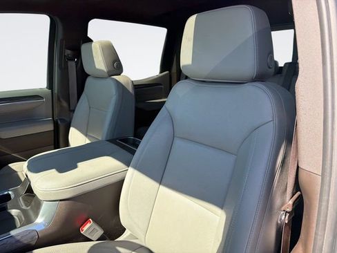 Used 2024 Chevrolet Silverado 1500 LTZ w/ LTZ Premium Package image 24