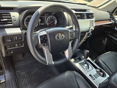 Used 2022 Toyota 4Runner Limited RWD image 13