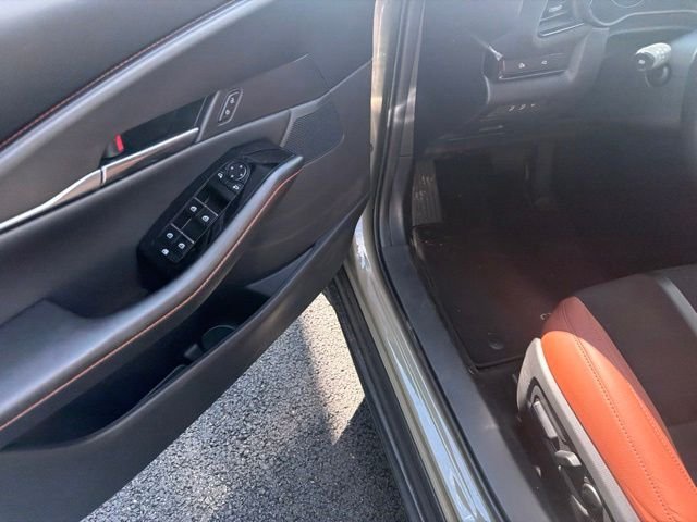 Used 2025 MAZDA CX-30 Carbon AWD/4WD image 9