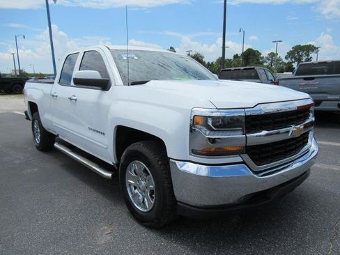 Certified 2018 Chevrolet Silverado 1500 LT RWD image 3