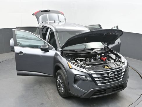 Certified 2024 Nissan Rogue S FWD image 39