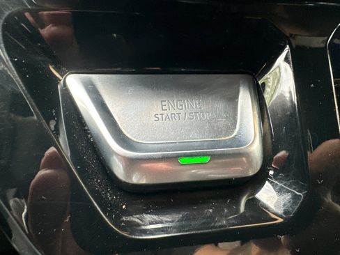 Used 2023 GMC Sierra 1500 Denali w/ Denali Reserve Package image 23