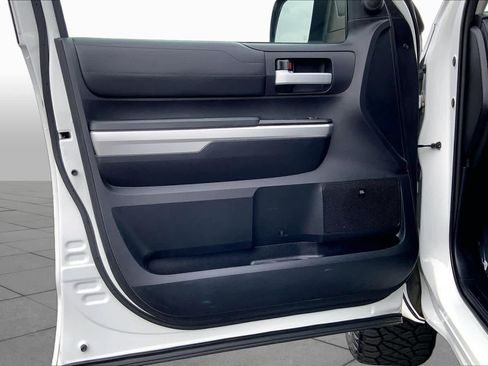 Used 2014 Toyota Tundra Limited w/ Limited Premium Package AWD/4WD image 25