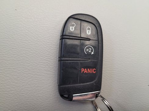 Used 2019 Jeep Compass Latitude w/ Popular Equipment Group FWD image 32