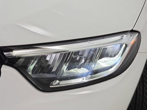 Used 2025 Mercedes-Benz GLC 300 image 31