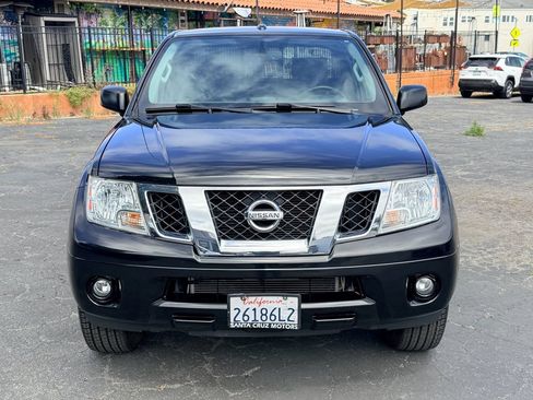 Used 2016 Nissan Frontier SV w/ SV Value Truck Package RWD image 2