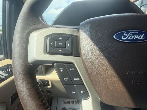 Used 2018 Ford F150 Lariat w/ Equipment Group 502A Luxury AWD/4WD image 13
