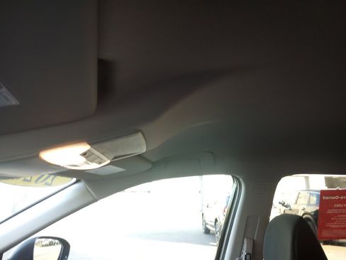 Used 2026 Nissan Rogue S FWD image 21