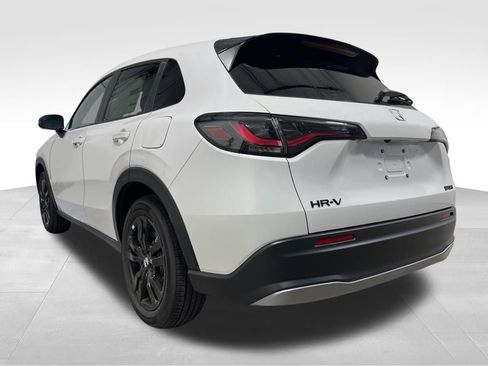 New 2026 Honda HR-V Sport image 3