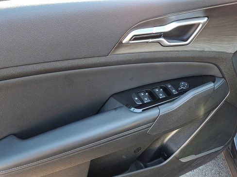 Used 2023 Kia Sportage X-Line image 12