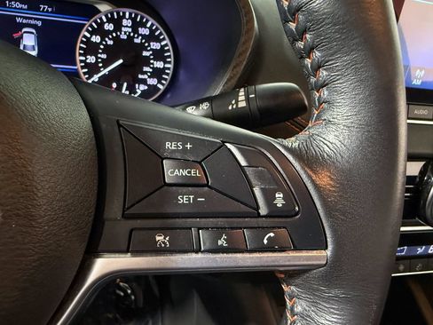 Certified 2023 Nissan Sentra SR w/ Midnight Edition Package FWD image 29