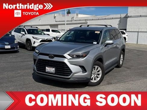 Used 2024 Toyota Grand Highlander XLE image 1