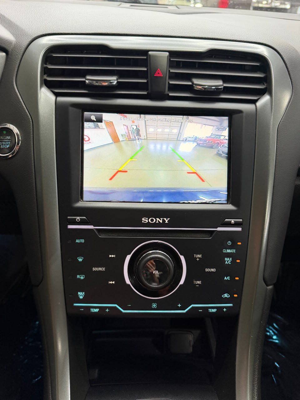Used 2014 Ford Fusion Titanium FWD image 28