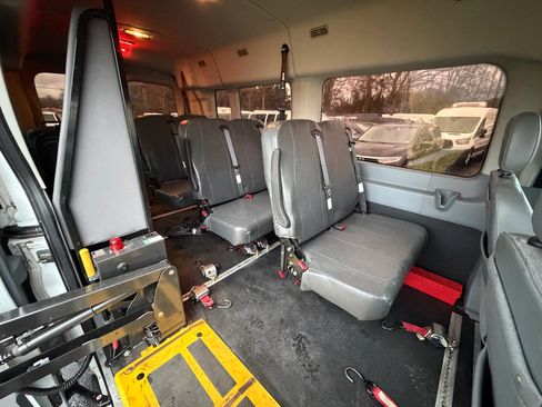 Used 2017 Ford Transit 350 XL image 38