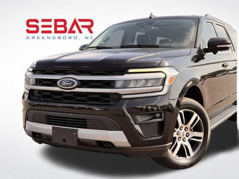 Used 2022 Ford Expedition Max XLT AWD/4WD image 2