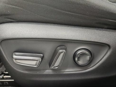 Used 2021 Toyota RAV4 XLE FWD image 13