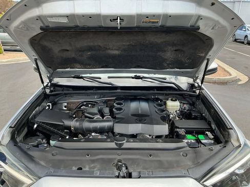 Used 2020 Toyota 4Runner SR5 image 16