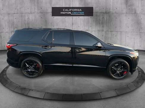 Used 2021 Chevrolet Traverse Premier w/ Redline Edition FWD image 4